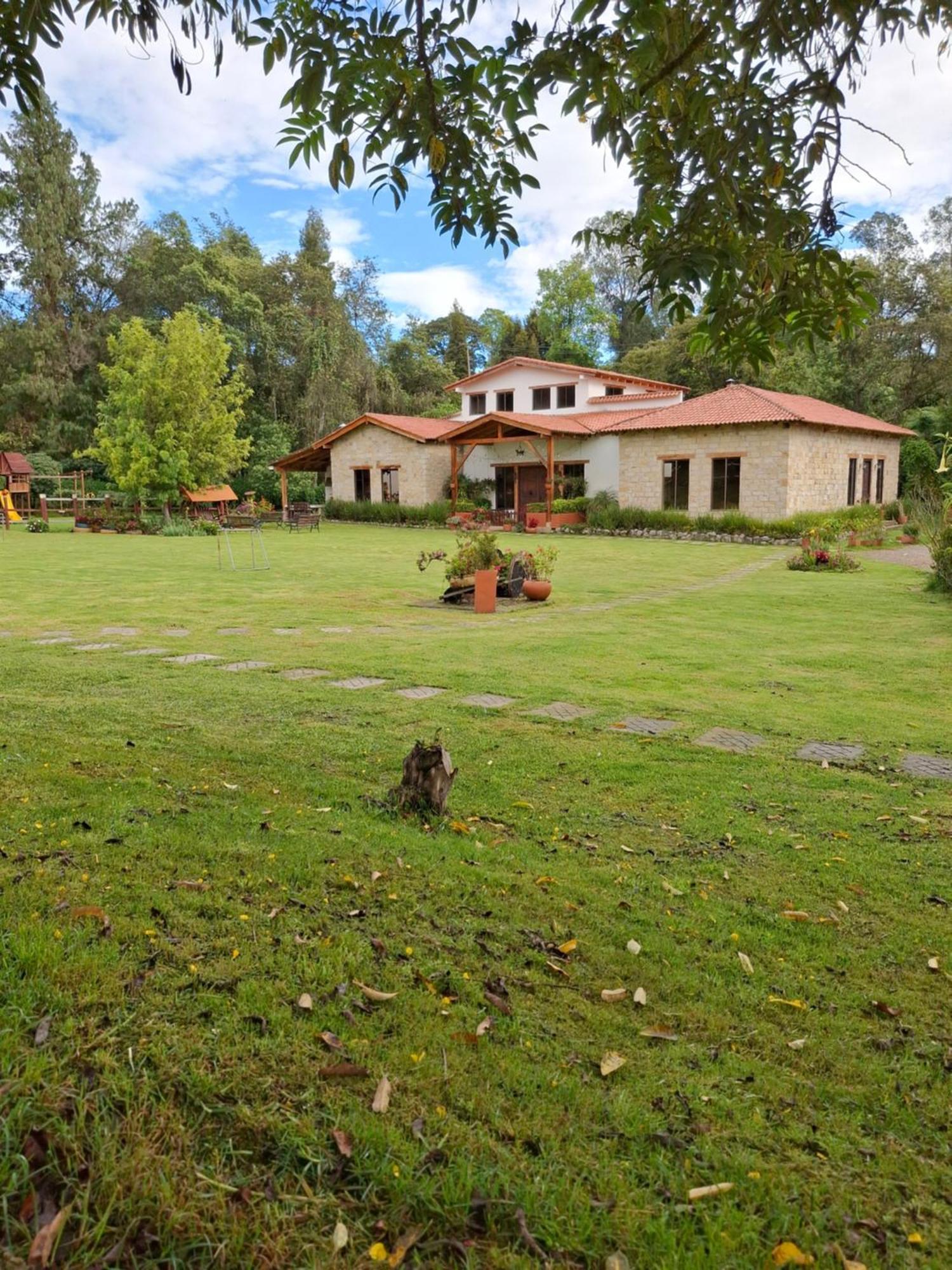 Hacienda Moncora, Un Lugar Hermoso Para Toda La Familia Y Los Amigos Βίλα El Rosal Δωμάτιο φωτογραφία