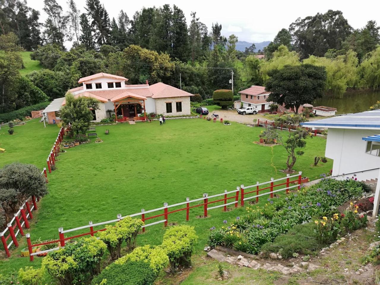 Hacienda Moncora, Un Lugar Hermoso Para Toda La Familia Y Los Amigos Βίλα El Rosal Εξωτερικό φωτογραφία