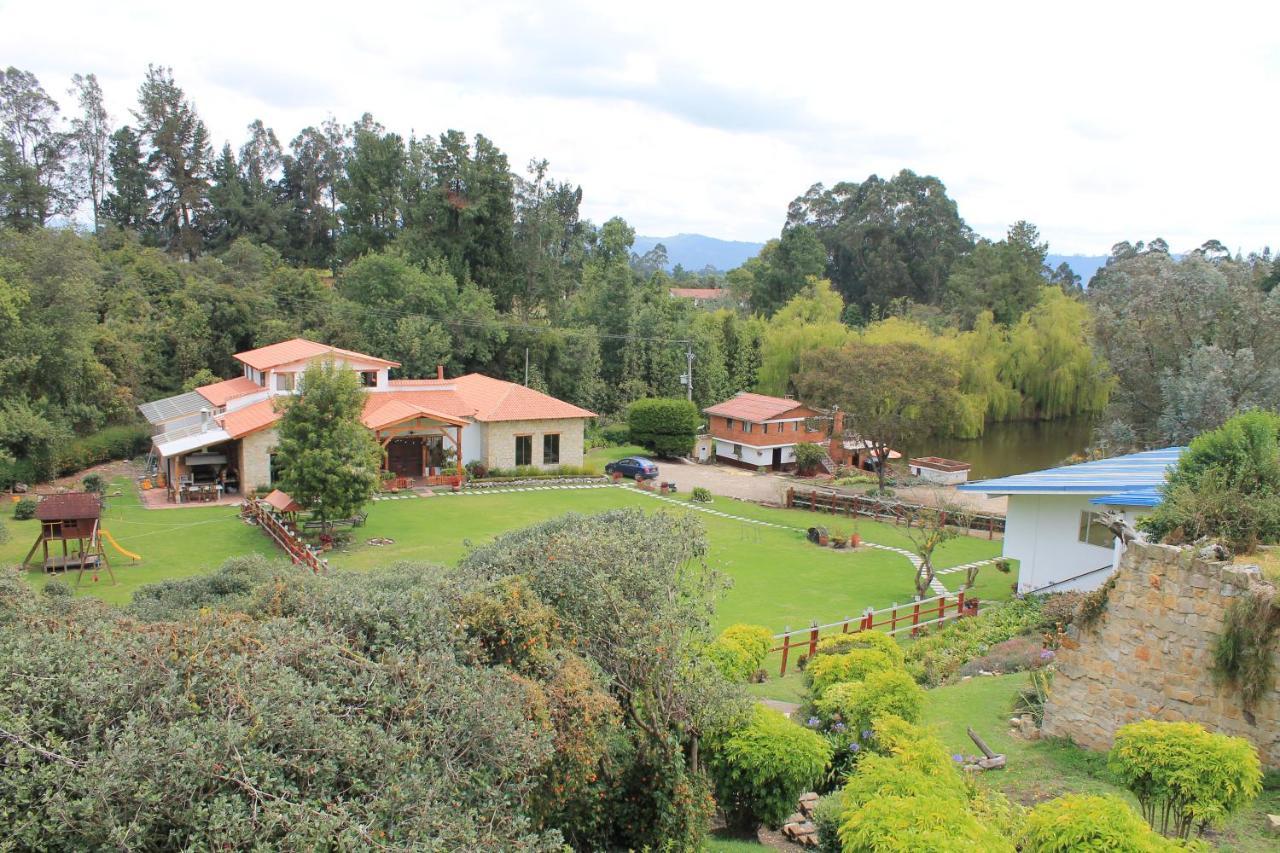 Hacienda Moncora, Un Lugar Hermoso Para Toda La Familia Y Los Amigos Βίλα El Rosal Εξωτερικό φωτογραφία